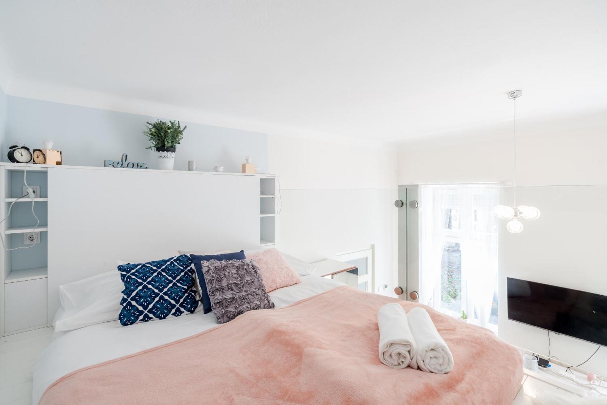 Bpr Stylish Mosaic Home With Terrace 부다페스트 외부 사진